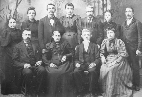 50300 Reynolds Family pic