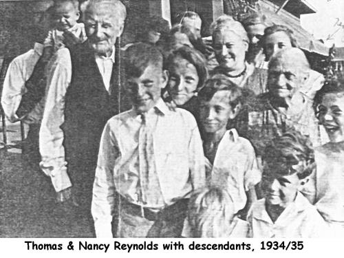 50390 REYNOLDS THOMAS family pic