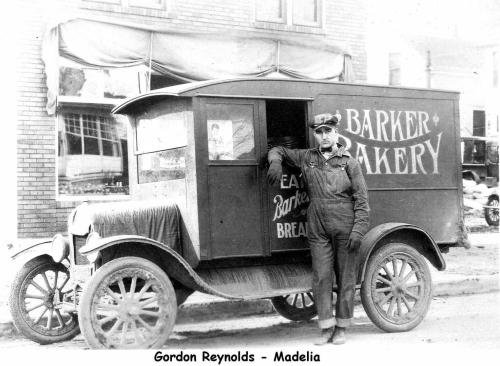 70160 Reynolds Gordon pic