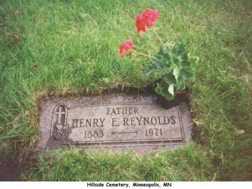 70540 Reynolds Henry Headstone