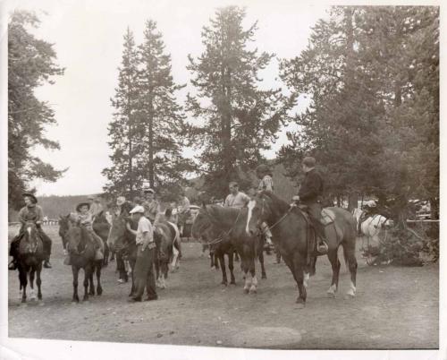 Don-Erdman-Bob-Cooper-on-horses