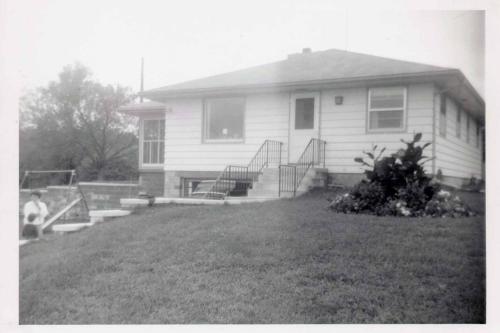 Jean-Erdman-at-Ruth-Erdman s-house