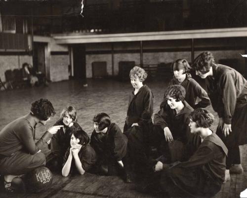 Ruth-Brennand-high-school-basketball-picture-Kasson-1925