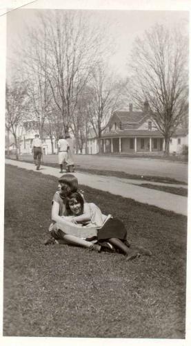 Ruth-Brennand-sitting-next-to-friend
