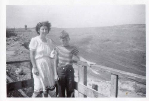 Ruth-Erdman-Don-Erdman-at-beach