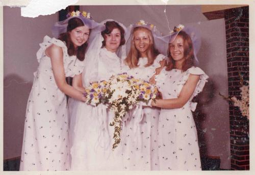 Willia-and-Duane-Mueske-Wedding-1972-Willia-with-bridesmaids