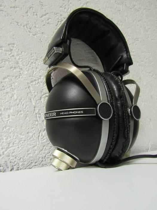 Pioneer headphones