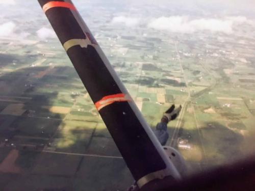 Release and arch body to slide into a horizontal position (this photo is at 3,000 feet)